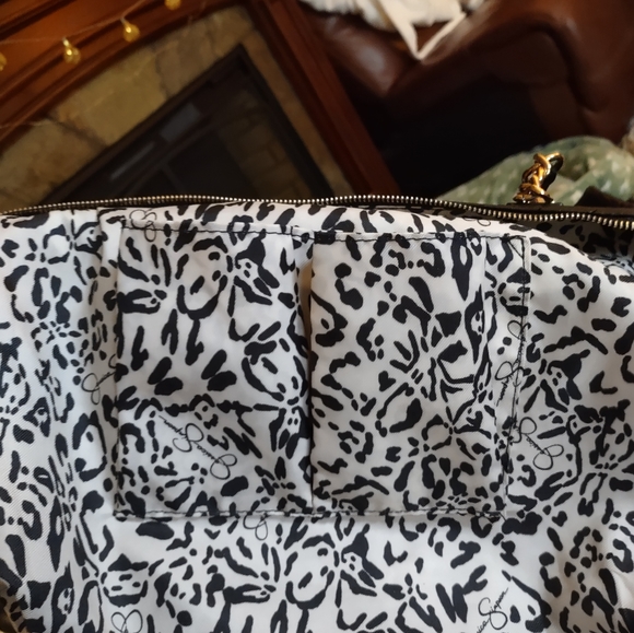 Jessica Simpson Tote Bag in Black Pebble, 4 Pockets, Shoulder Strap and Handles - Picture 14 of 15